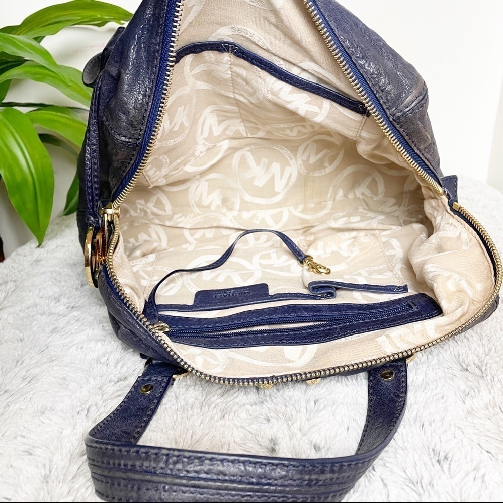 Michael Kors Y2K “Astor" studded blue distressed moto leather handbag - Picture 14 of 14